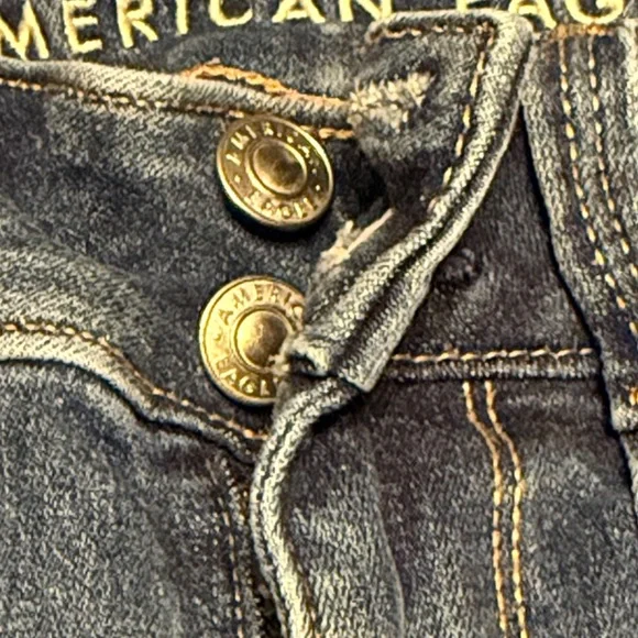 American Eagle Artist Crop size 2 - Picture 4 of 6